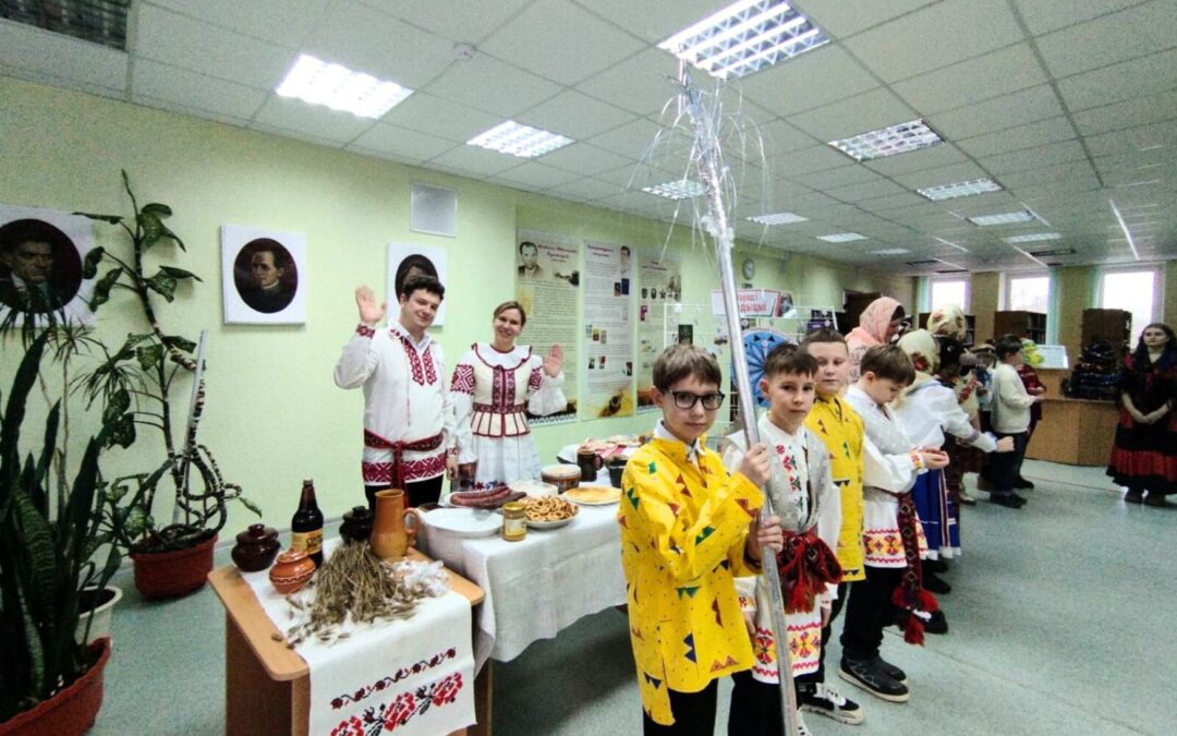 Фальклорны кругаварот “Каля агню каляднай свечкі”