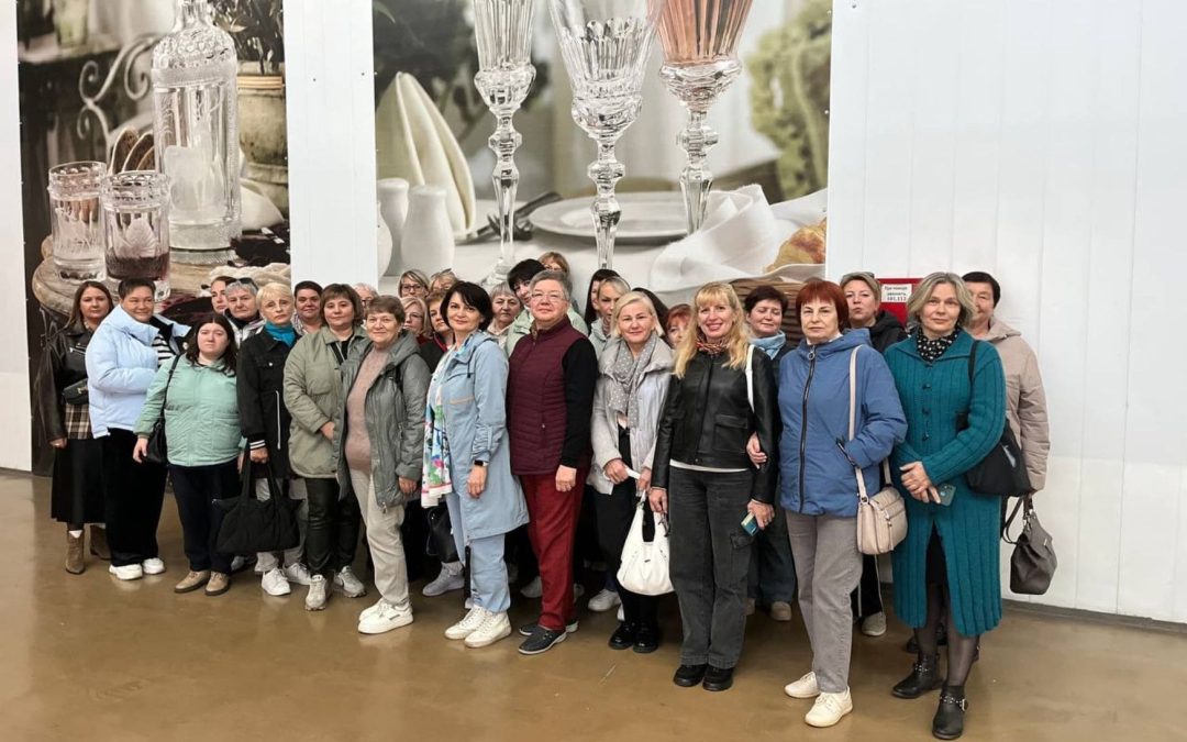 Вдохновляющая экскурсия профсоюза библиотеки: от стекла до истории