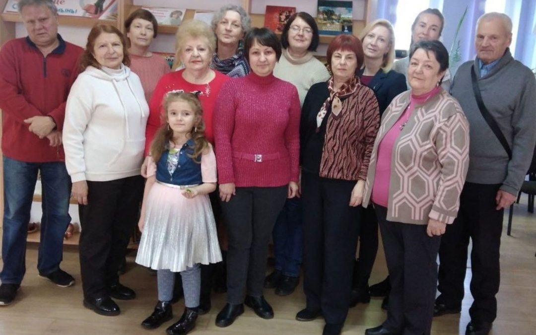 Литературный капустник «Новый год стучится снова»