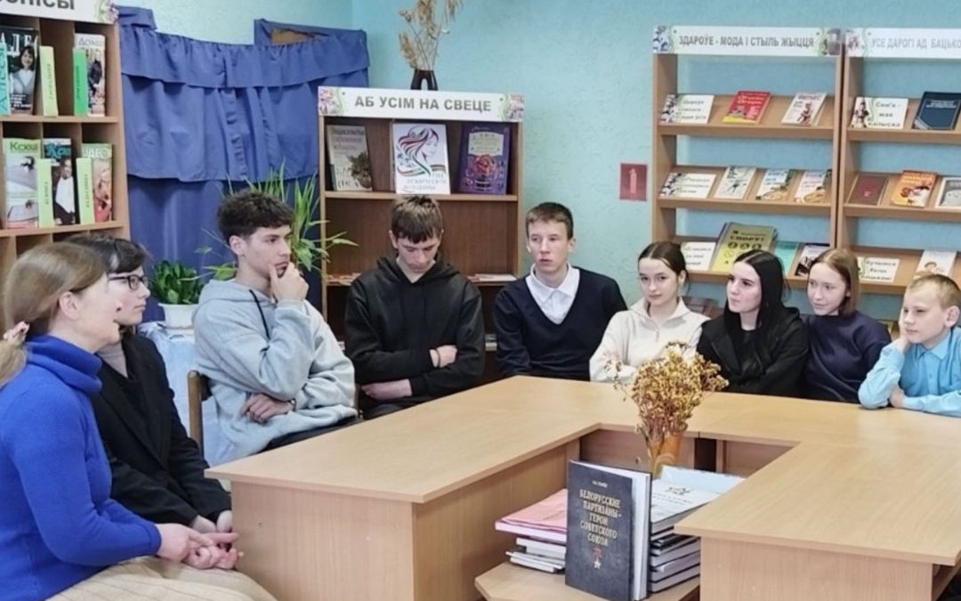 Вечер-бенефис «37 счастливых лет в мире книг»