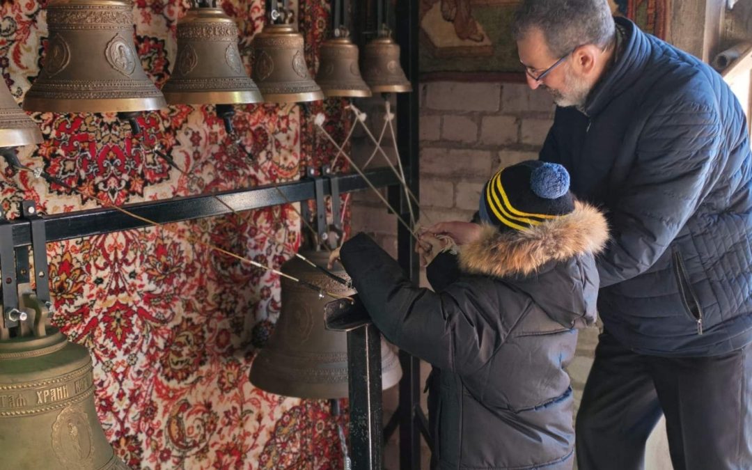 КОГДА ЗВОНЯТ КОЛОКОЛА