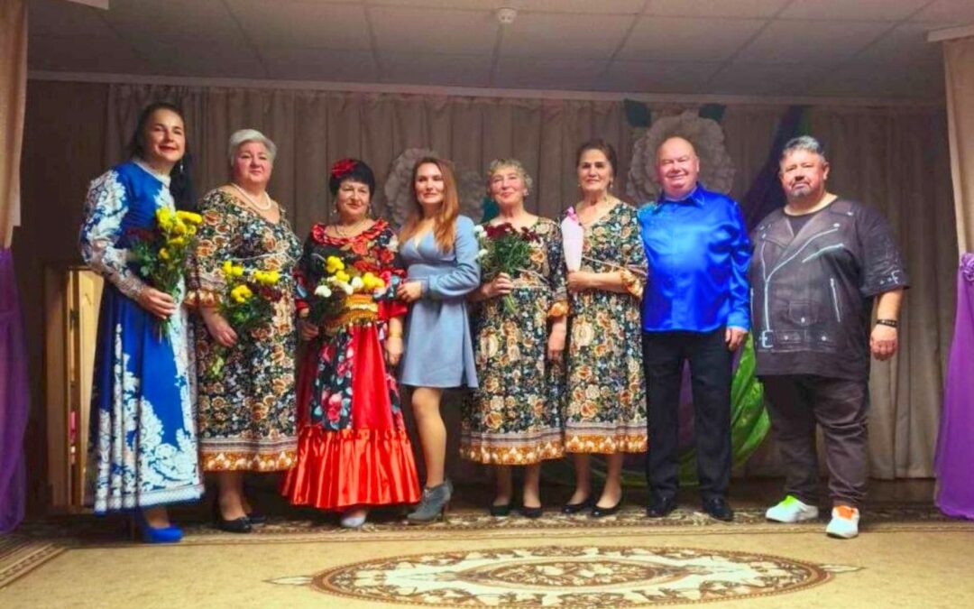 Праздник «Все начинается с мамы»